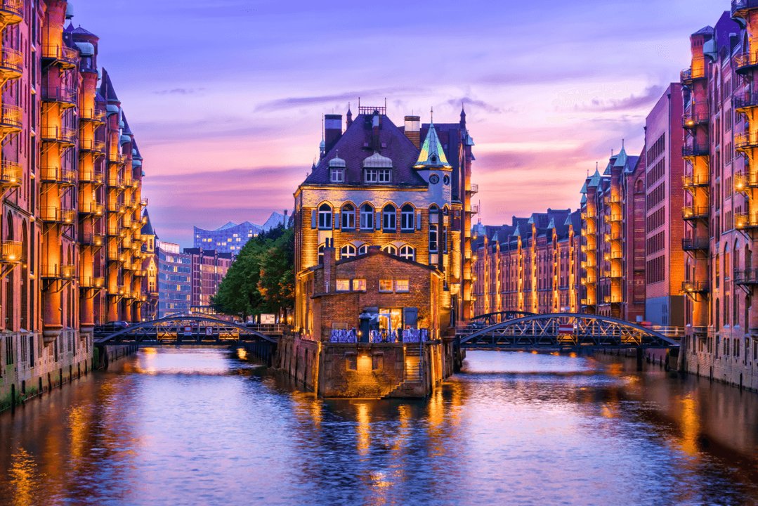 3) Hamburg