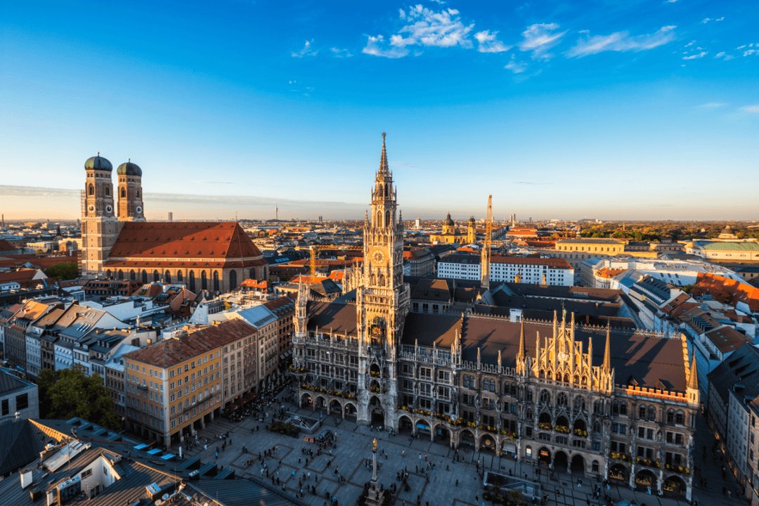 11) München